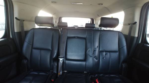 MOON ROOF!! 2007 GMC Yukon XL 4WD 4dr 1500 SLE for sale in Chesaning, MI – photo 11