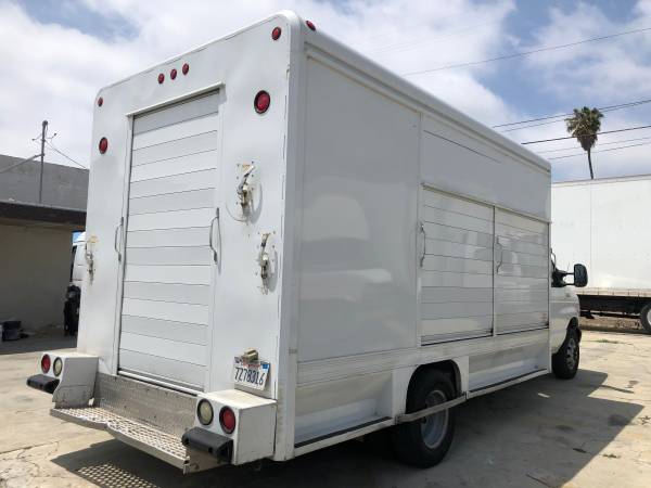 2005 FORD E-450 SUPER DUTY 14' BEVERAGE TRUCK CAB AND CHASSIS for sale in Gardena, CA – photo 6