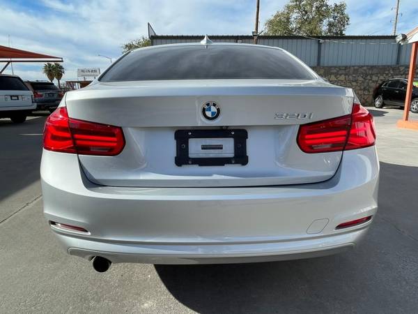 2018 BMW 3-Series 320i Sedan - - by dealer - vehicle for sale in El Paso, TX – photo 5