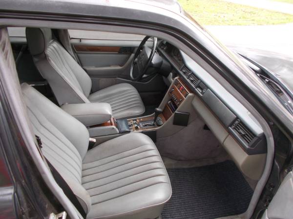 1990 Mercedes Benz 300D German Luxury Sedan $1500 for sale in Brunswick, GA – photo 4