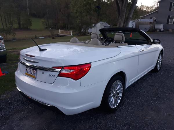 2013 Chrysler 200 convertible hard top for sale in Everett, PA – photo 2