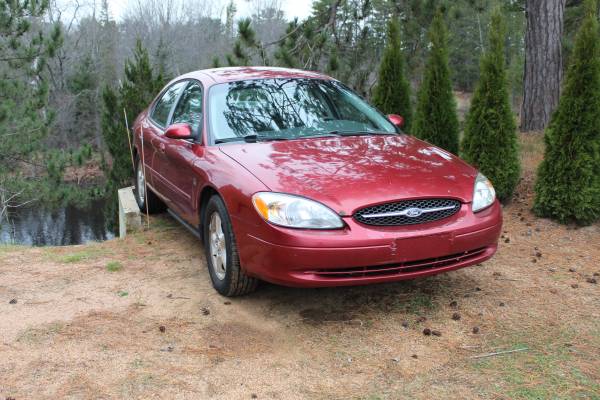 2001 ford taurus ses burgundy - cars & trucks - by owner - vehicle... for sale in Marquette, MI – photo 2