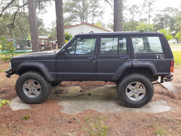 Lifted 89 Jeep Cherokee for sale in Raeford, NC