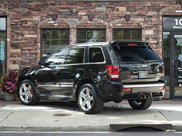 2008 Jeep Grand Cherokee CLEAN CARFAX, 4X4, SRT8, NAVIGATION for sale in Massapequa, NY – photo 4