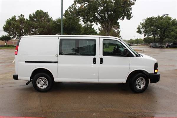 2016 Chevrolet Express 2500 Built-in Tommy lift for sale in Euless, TX – photo 6