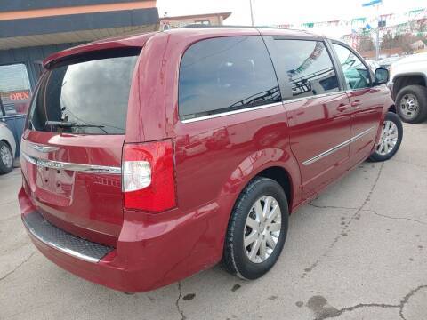 2012 CHRYSLER TOWN AND COUNTRY TOURIN - - by dealer for sale in Melrose Park, IL – photo 9