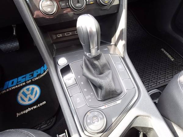 2018 Volkswagen VW Tiguan Se - cars & trucks - by dealer - vehicle... for sale in Cincinnati, OH – photo 18