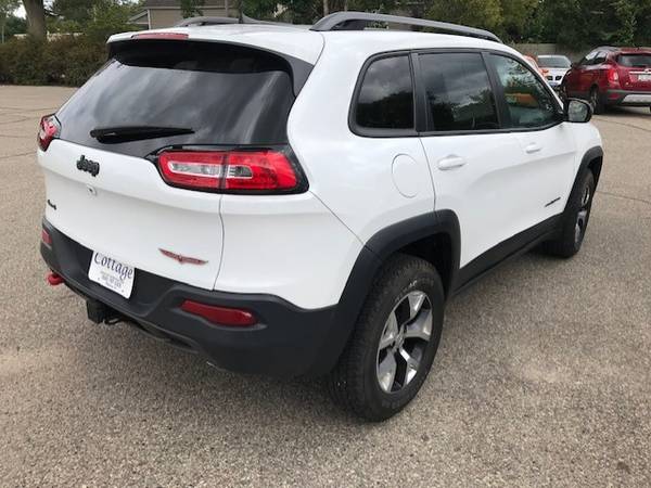 2016 Jeep Cherokee Trailhawk 4x4 - V6 - Navigation - 12636 Miles for sale in Wautoma, WI – photo 6