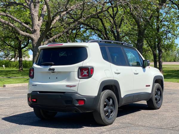 2015 Jeep Renegade Trailhawk 4x4 - - by dealer for sale in Shakopee, MN – photo 11