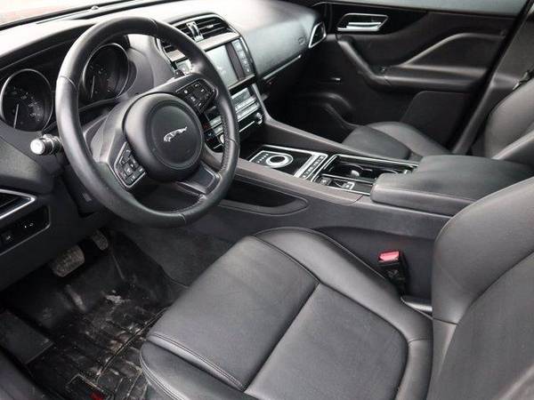 2018 Jaguar F-Pace 25t Premium - - by dealer - vehicle for sale in Lakewood, CO – photo 9