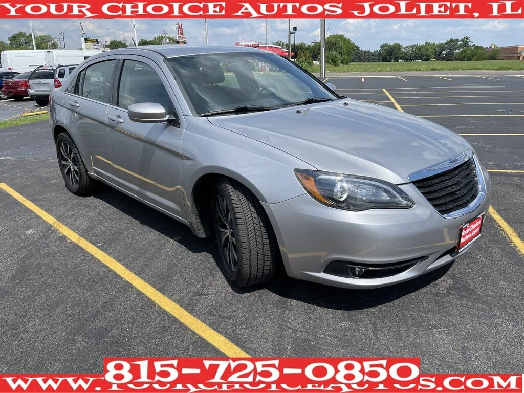 2014 Chrysler 200 Limited Sedan FWD for sale in Joliet, IL – photo 4