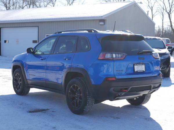 2019 Jeep Cherokee Trailhawk - - by dealer - vehicle for sale in ST.Cloud, MN – photo 3