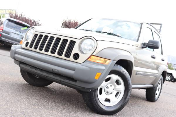 2006 Jeep Liberty Sport 4x4 Manual Only 72k Miles! for sale in Albuquerque, NM – photo 2