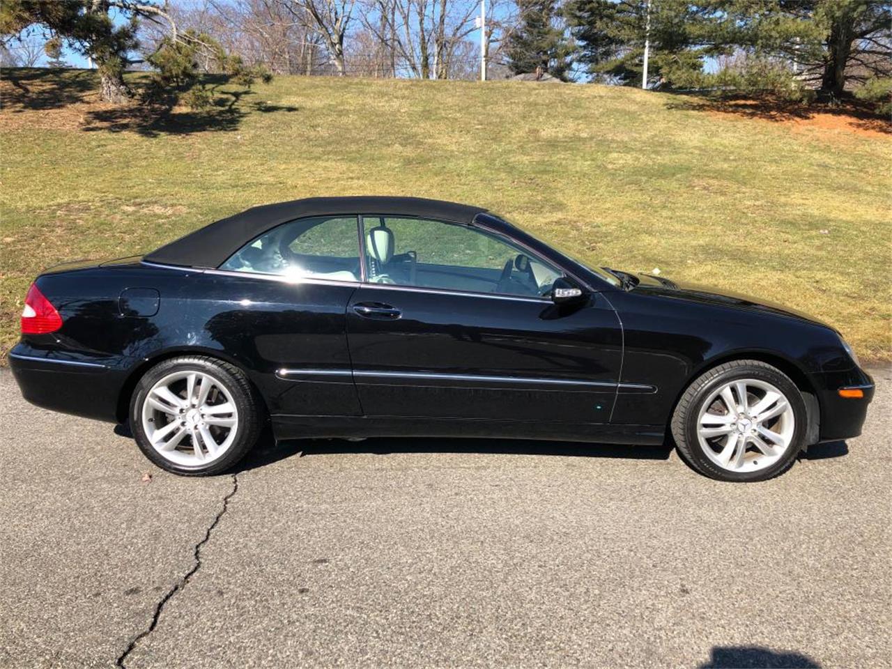 2007 Mercedes-Benz CLK350 for sale in Milford City, CT – photo 2