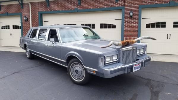 1986 Lincoln Town Car Limo for sale in Akron, OH – photo 2