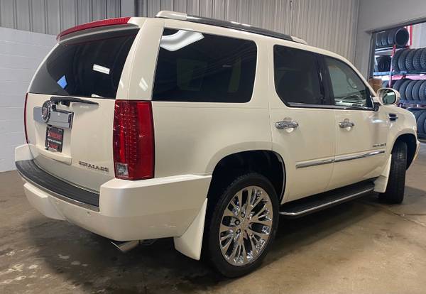 2009 Cadillac Escalade 4WD 4dr Sport - - by dealer for sale in Coopersville, MI – photo 6