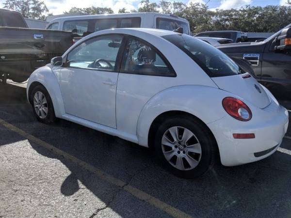 2009 Volkswagen New Beetle S for sale in Sarasota, FL – photo 2