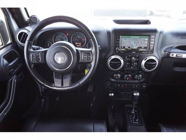 2012 Jeep Wrangler UNLIMITED 4WD 4DR CALL OF DUTY MW3 SUV 4x4 Passenge for sale in Glendale, AZ – photo 24