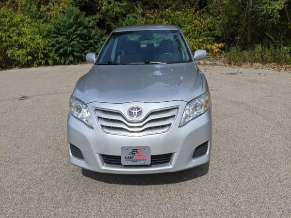 2010 Toyota Camry SE 6-Spd MT - cars & trucks - by dealer - vehicle... for sale in Griswold, CT – photo 2