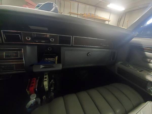 1976 Lincoln Town Car - cars & trucks - by owner - vehicle... for sale in Carbondale, PA – photo 7