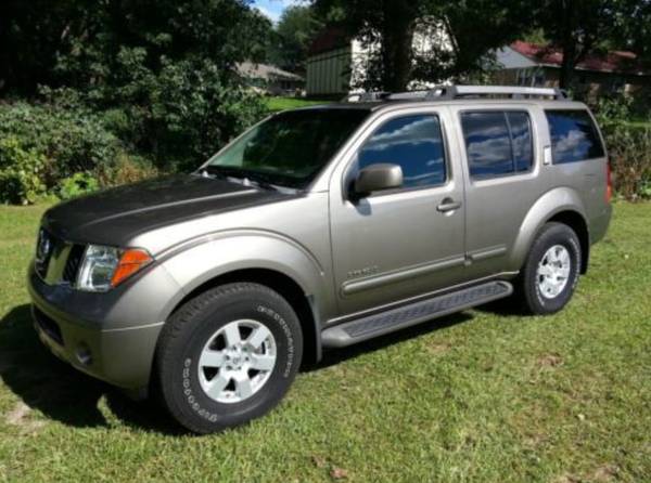 2005 Nissan Pathfinder, Automatic, Good Condition for sale in Cary, NC