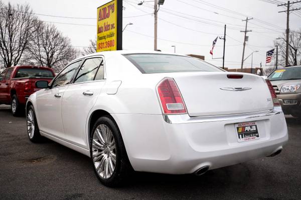 2011 Chrysler 300-Series 4dr Sdn Limited RWD - - by for sale in Cleveland, OH – photo 6