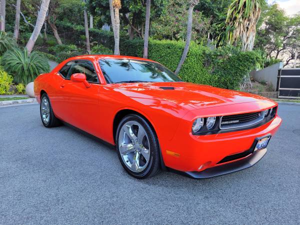 2013 dodge challenger rt Hemi like new Extremely low miles 7k only for sale in Honolulu, HI – photo 3
