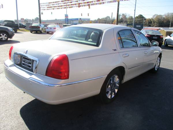 2005 Lincoln Town Car Limited - - by dealer - vehicle for sale in ALABASTER, AL – photo 4