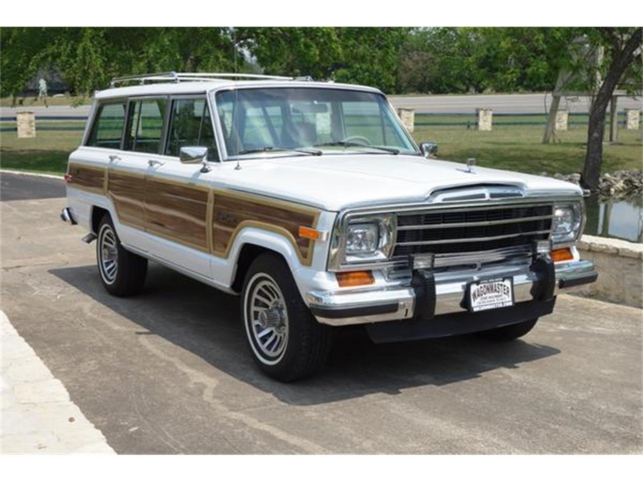 1989 Jeep Grand Wagoneer for sale in Kerrville, TX – photo 4