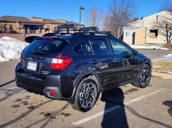 2017 Subaru Crosstrek premium, 54k miles, manual transmission - cars for sale in Chicago, IL – photo 3