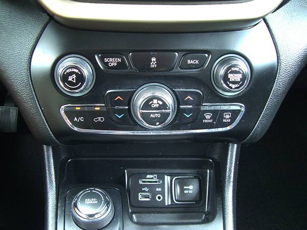 ★ 2014 JEEP CHEROKEE LIMITED - AWD, V6, NAVI, PANO ROOF, LEATHER for sale in Feeding Hills, NY – photo 15