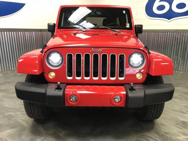 2018 JEEP WRANGLER JK UNLIMITED SAHARA! 4X4!! CLEAN CARFAX!! 1 OWNER!! for sale in Norman, TX – photo 2