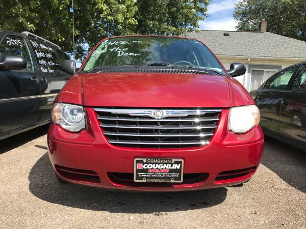 2007 Chrysler Town & Country Special Edition for sale in Zanesville, OH – photo 2