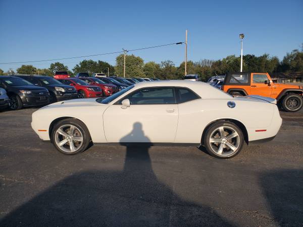 2018 Dodge Challenger RWD R/T Coupe 2D Trades Welcome Financing Availa for sale in Harrisonville, MO – photo 2