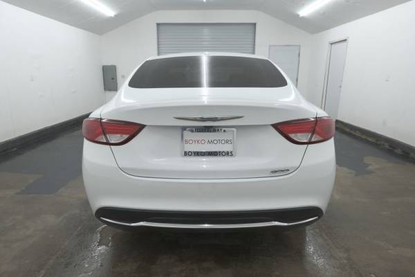 2015 Chrysler 200 Limited Sedan 4D - - by for sale in Other, KY – photo 5