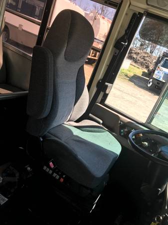 2010 IHC INTERNATIONAL 44 PASSENGER BUS - - by dealer for sale in Other, PA – photo 14