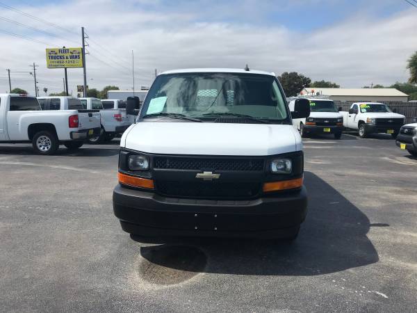 ⚡ 2017 Chevrolet Express Cargo Van With Hydraulic Lift ⚡ for sale in Corpus Christi, TX – photo 2