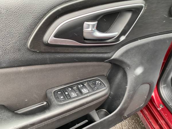 2015 CHRYSLER 200! TOUCHSCREEN! PUSH TO START! - - by for sale in N SYRACUSE, NY – photo 8