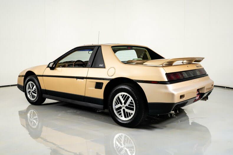 1986 Pontiac Fiero SE for sale in St. Charles, MO – photo 8