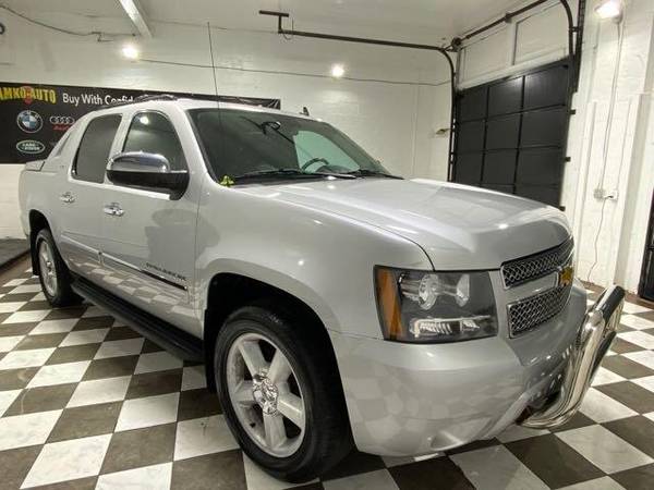 2012 Chevrolet Chevy Avalanche LTZ 4x4 LTZ 4dr Crew Cab Pickup $1500... for sale in Waldorf, District Of Columbia – photo 4