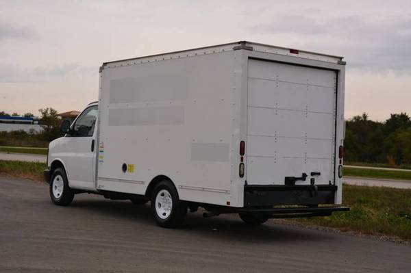 2012 GMC 3500 12ft Box Truck for sale in Cedar Rapids, IA – photo 7