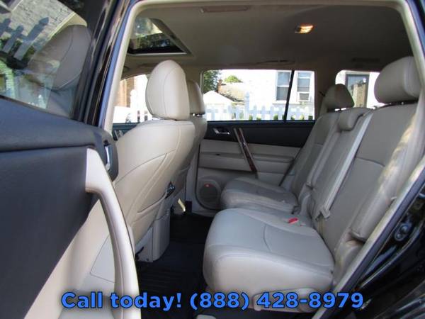 2013 Toyota Highlander Limited AWD 4dr SUV SUV - - by for sale in Uniondale, NY – photo 13