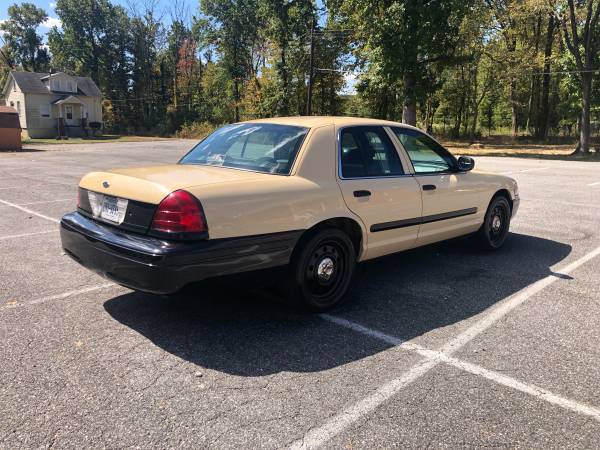 2007 FORD CROWN VIC $2250 OBO... for sale in Upper Marlboro, District Of Columbia – photo 5