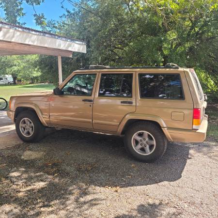 1999 Jeep Cherokee Classic for sale in Blanco, TX