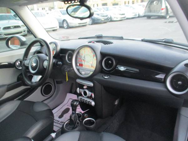 2007 Mini Cooper S **Low Miles/Leather/Sunroof & Clean Title** -... for sale in Roanoke, VA – photo 16
