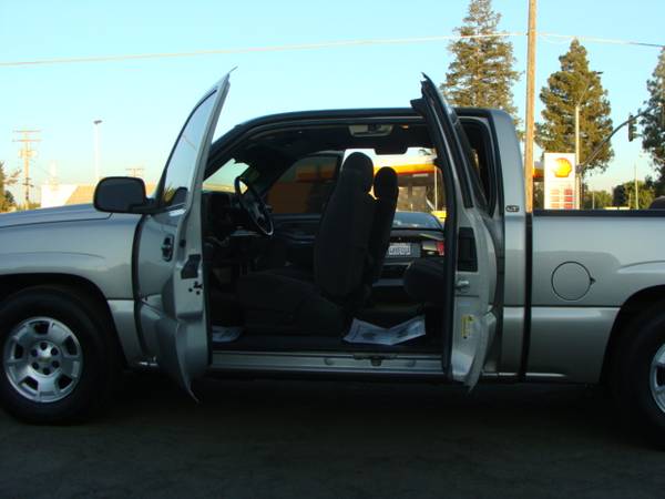 2007 Chevrolet Silverado ( classic ) 1500 extended cab LT 4 doors for sale in Tulare, CA – photo 5