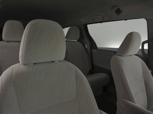 2018 Toyota Sienna LE Minivan 4D mini-van RED - FINANCE ONLINE for sale in Worcester, MA – photo 5