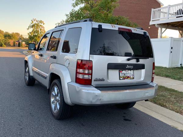 Jeep liberty 4x4 for sale in Waldorf, District Of Columbia – photo 4