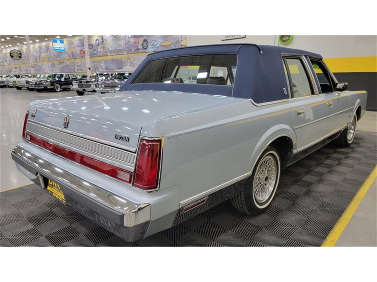 1989 Lincoln Town Car for sale in Mankato, MN – photo 5