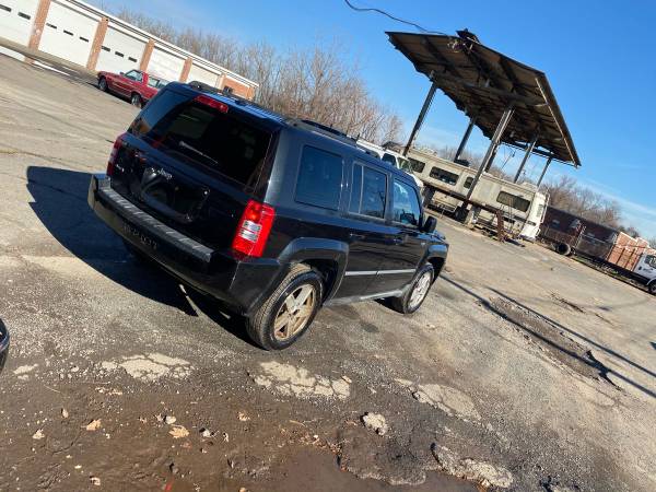 2010 JEEP PATRIOT 4x4 LATITUDE EDITION - cars & trucks - by owner -... for sale in Hartford, CT – photo 3